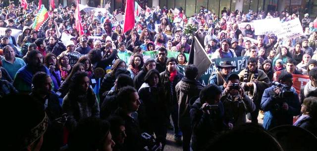 9 Vecinos de Curarrehue fueron detenidos tras marcha en Temuco contra la Central hidroeléctrica 2 marcha tco 3