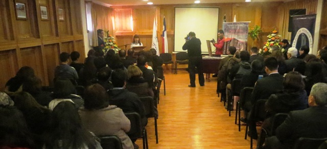 Joven de Villarrica se transforma en nueva promesa de la literatura Chilena 5 lanzamiento p