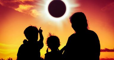 Cámara de Diputados aprobó declarar feriado regional el día del eclipse en La Araucanía