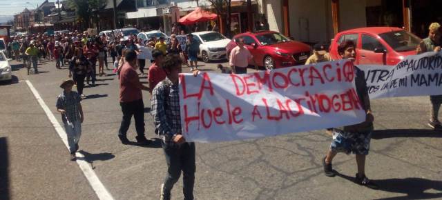 Villarrica: Continúan las marchas masivas y cacerolazos 2 Villarrica: Continúan las marchas masivas y cacerolazos - Red Informativa