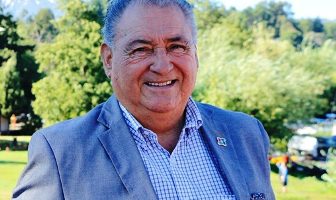 Alcalde Carlos Barra anunció aplazamiento de pago de permiso de circulación