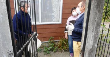 Municipalidad de Villarrica entrega alimentos no perecibles a vecinos más vulnerables de la comuna
