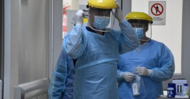 Los héroes de salud siguen trabajando con mucho esfuerzo en Villarrica