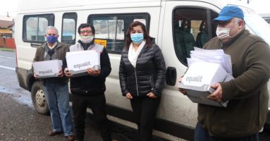 Entregan Notebook a docentes para facilitar educación a distancia en Liceo Alexander Graham Bell