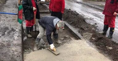 Municipio continúa realizando mantención de pavimentos en Avenida Segunda Faja