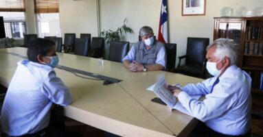 Alcalde de Villarrica  se reúne con Ministro  de Salud Enrique Paris