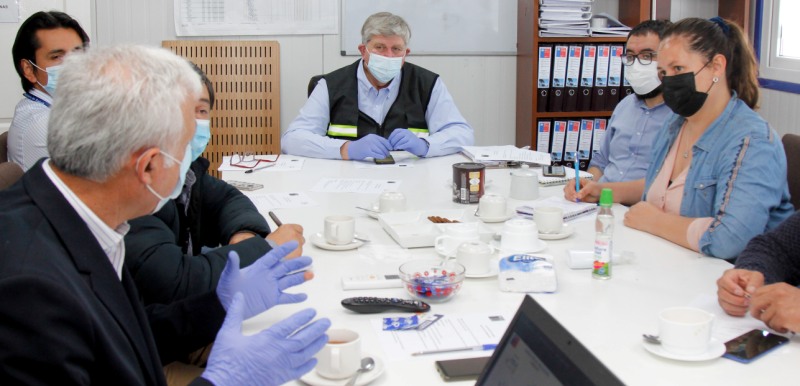 Autoridades comunales participan de reunión de trabajo y visita oficial a las obras del nuevo Hospital de Villarrica Nodo Lacustre: 80% de avance presentan las obras - Red Informativa