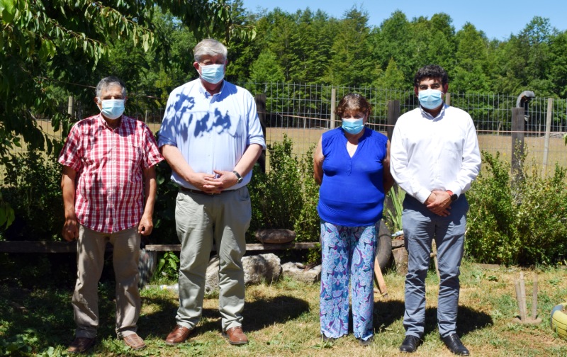 Alcalde Germán Vergara junto a Seremi de Obras Públicas Freddy Gutiérrez visitan sector Liumalla para buscar pronta solución a caminos y puentes - Red Informativa