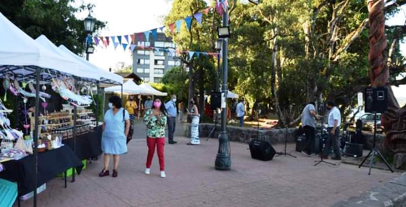 En Costanera de Villarrica, inauguran Paseo Ruta Lacustre con variedad de productos hechos en forma artesanal - Red Informativa