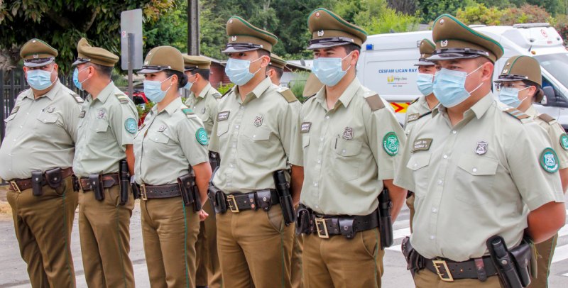 Municipalidad de Villarrica entrega como donación vehículo policial para apoyar la labor preventiva y de control del Retén de Carabineros de Licán Ray - Red Informativa