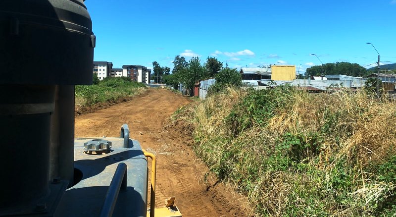 Con maquinaria del MOP Municipalidad de Villarrica realiza trabajos de cortafuegos en sector Segunda Faja - Red Informativa