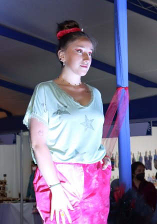 Emprendedores de la comuna culminan actividades de verano en Gran Pasarela del Paseo Creadores Embarcadero Villarrica - Red Informativa
