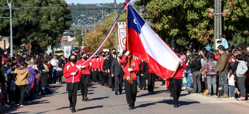 Solemne Te Deum y muy premiado estuvo el desfile Aniversario 470 de Villarrica - Red Informativa