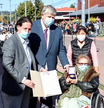 Solemne Te Deum y muy premiado estuvo el desfile Aniversario 470 de Villarrica - Red Informativa