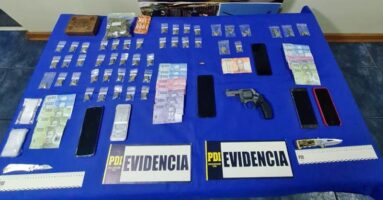 PDI Villarrica detiene a adolescentes por venta de droga y tenencia de armas