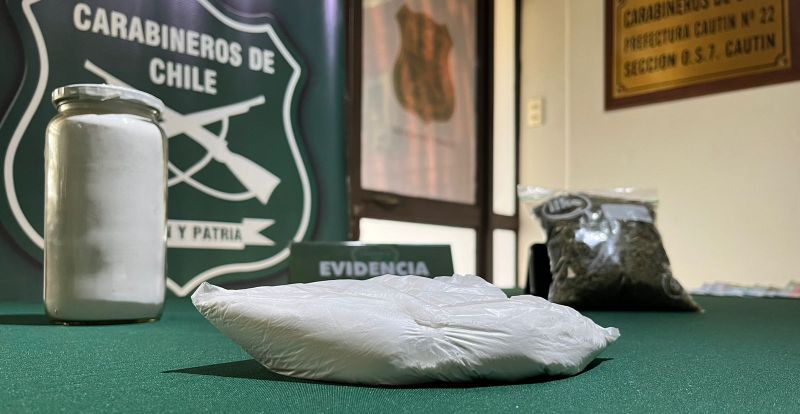 Carabineros del OS-7 incautan droga en Villarrica: utilizaban local de comida rápida como fachada para su venta - Red Informativa