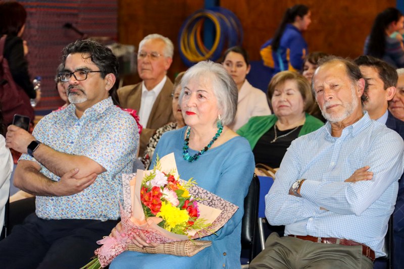 Destacada docente de Villarrica recibió homenaje de su colegio y exalumnos - Red Informativa