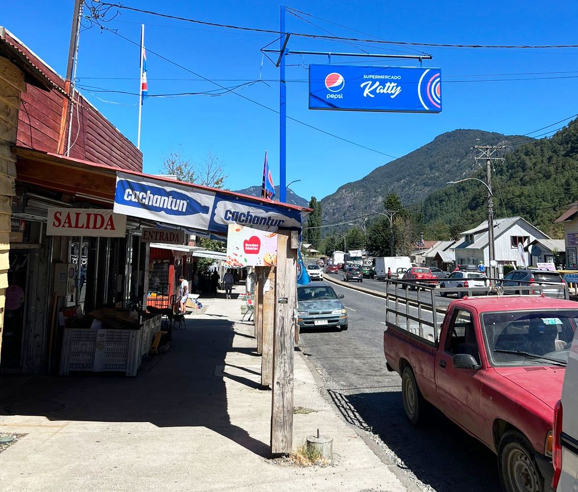 Solitario ladrón efectúa millonario robo en supermercado de Curarrehue - Red Informativa