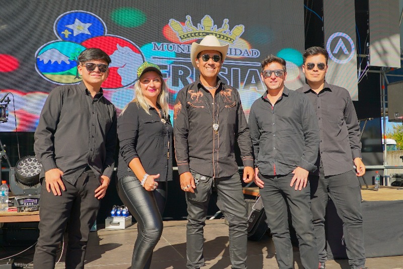 Los Rancheros de Villarrica desataron la fiesta en Fresia 5 Los Rancheros de Villarrica desataron la fiesta en Fresia - Red Informativa