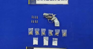PDI Villarrica detuvo a dos hombres y un menor de edad por microtráfico y porte ilegal de arma