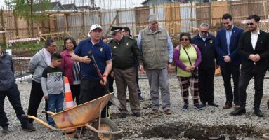 Instalan primera piedra del futuro Cuartel de la Segunda Compañía de Bomberos en Villarrica