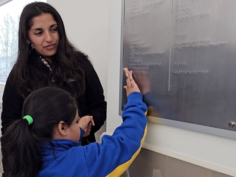 Estudiantes de Villarrica visitaron obra del nuevo hospital para conocer servicios y accesibilidad para personas con discapacidad 1 Estudiantes de Villarrica visitaron obra del nuevo hospital para conocer servicios y accesibilidad para personas con discapacidad - Red Informativa