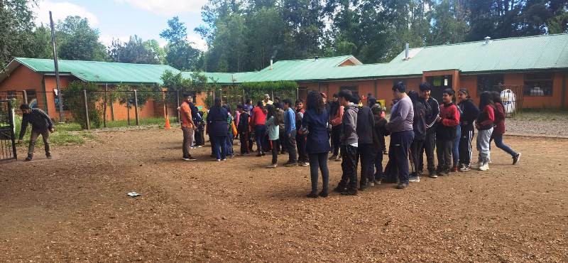 Alumnos, docentes y algunos vecinos de Villarrica participaron del simulacro volcánico 3 Alumnos, docentes y algunos vecinos de Villarrica participaron del simulacro volcánico - Red Informativa