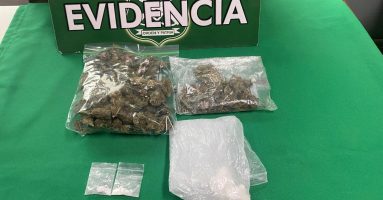 Detienen a sujeto que portaba cocaína y marihuana en Villarrica