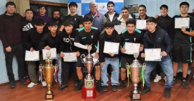 Municipalidad de Villarrica reconoció a los subcampeones de Chile del fútbol juvenil 2024