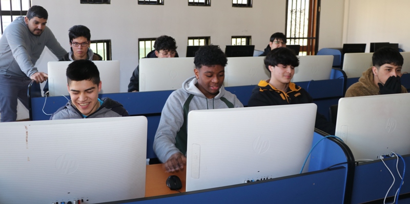 Liceo Bicentenario de Excelencia Politécnico Villarrica festejó la educación técnica - Red Informativa
