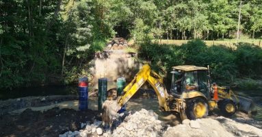 Municipalidad de Villarrica busca dar solución al estado de caminos rurales