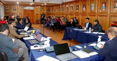 Vecinos de Putue exponen necesidades en Concejo Municipal: Municipalidad gestiona continuidad de proyecto vial