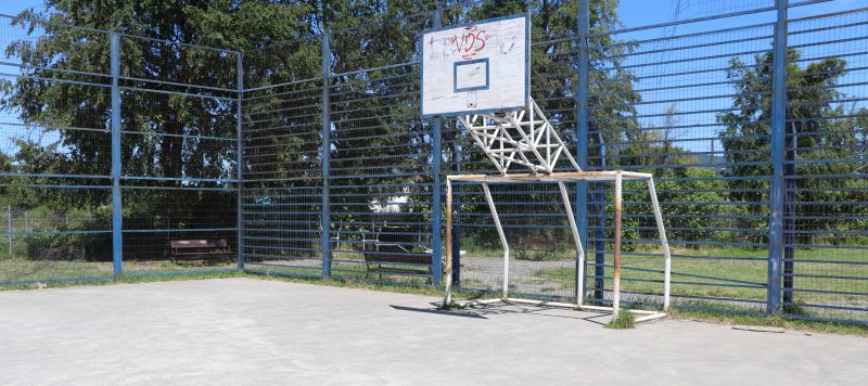 Trabajos de mejoramiento en 10 multicanchas de Villarrica está realizando la municipalidad - Red Informativa