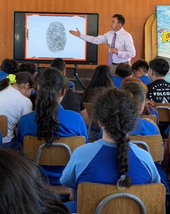 Escuela Valentín Letelier fortalece la convivencia digital con actividades preventivas contra el ciberacoso - Red Informativa