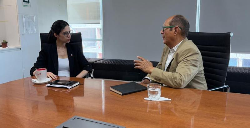 Alcalde Pablo Astete se reunió con autoridades del Ministerio Del Medio Ambiente en Santiago - Red Informativa