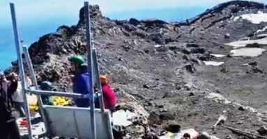 Volcán Villarrica cuenta con nueva tecnología para su monitoreo en el cráter