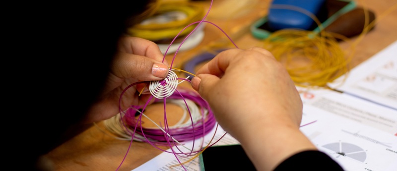 Abiertas las postulaciones a la 3ª edición del curso gratuito de gestión cultural y artesanía dirigido a mujeres artesanas del textil de Loncoche, Villarrica y Pucón 2 Abiertas las postulaciones a la 3ª edición del curso gratuito de gestión cultural y artesanía dirigido a mujeres artesanas del textil de Loncoche, Villarrica y Pucón - Red Informativa