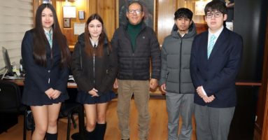 Alumnos del Colegio Santa Cruz de Villarrica participarán por primera vez en “Torneo Delibera”